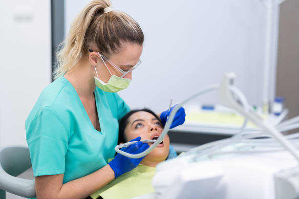 Best Orthodontic Emergency Dentist in Orange Grove, TX